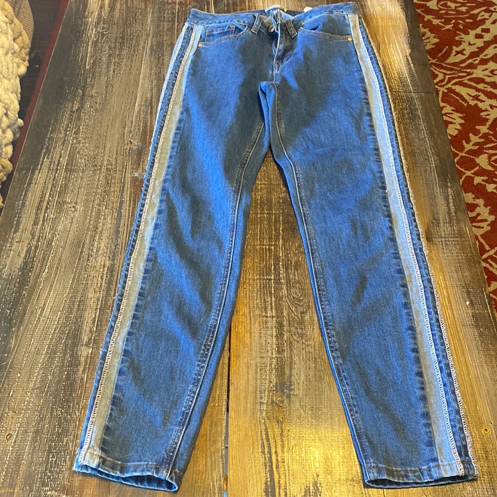 Women’s jeans